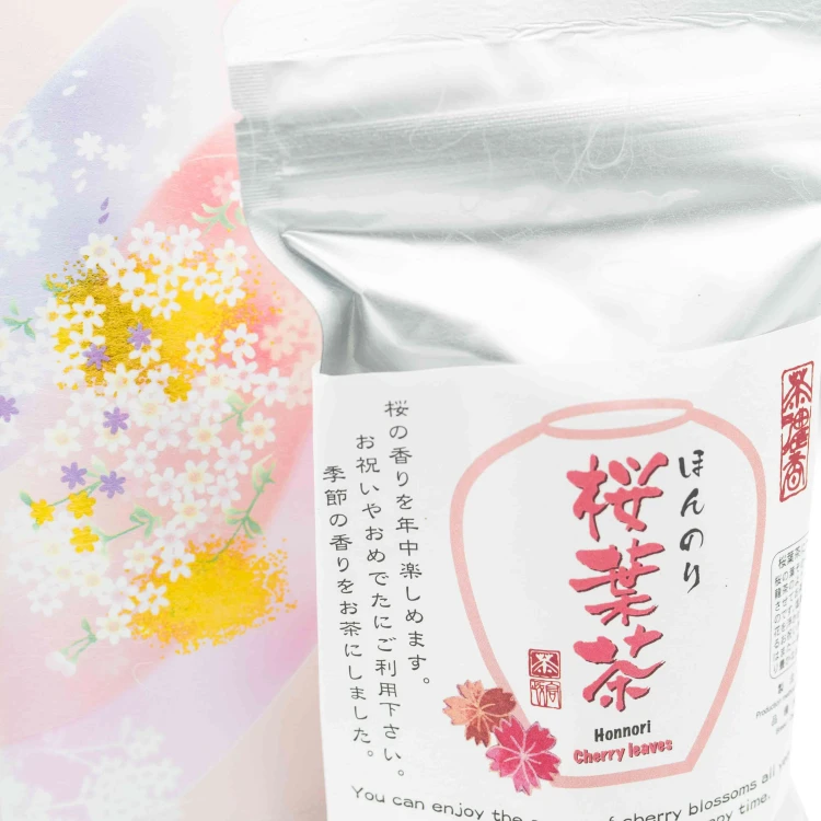 zestaw-herbat-japonia-na-prezent-sakura-tamaryokucha.jpg