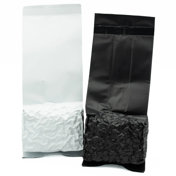 black&white-gaba+alishan.jpg